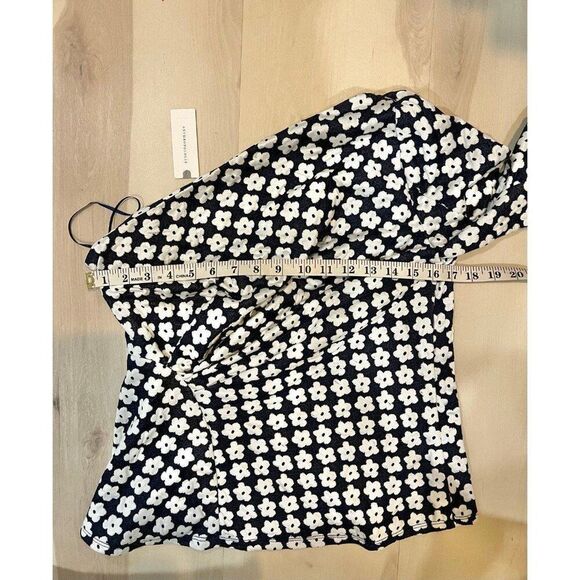 Anthropologie NWT Eva Franco Black White Retro Jacquard Daisy Floral Top - Picture 7 of 9